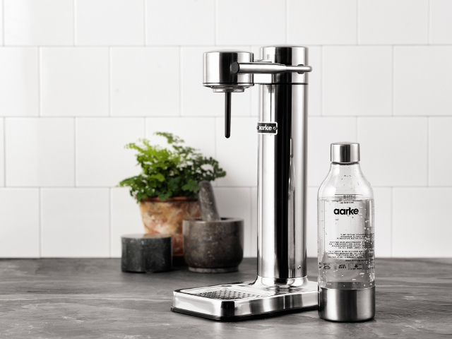 Aarke, Carbonator Pro with Co2 Cylinder | Zola