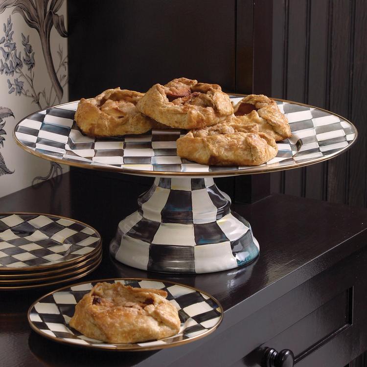 MACKENZIE-CHILDS チェッカーパターン ケーキスタンド Amazon.com: MACKENZIE-CHILDS Enamel Pedestal Platter, Round