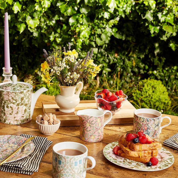Spode, Morris & Co. Collection | Zola