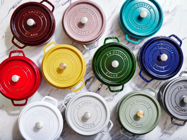 Staub, Rooster Cocotte Knob | Zola